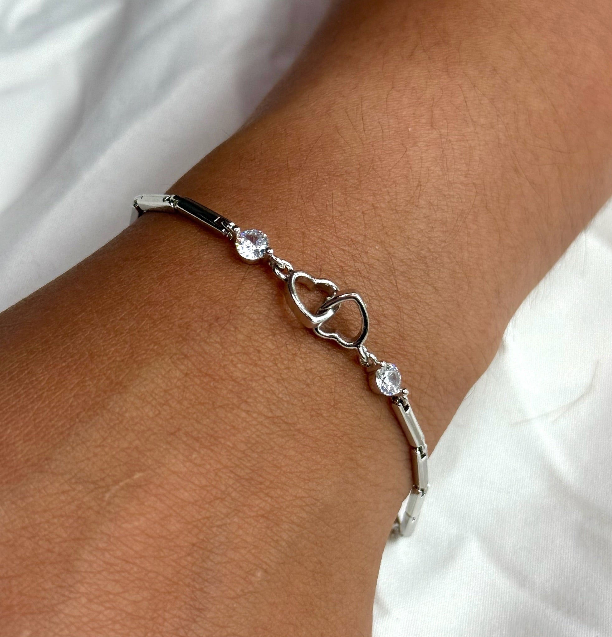 Pulsera corazón unido